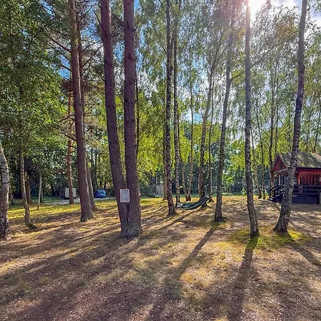2 Bedroom Gorgeous In Prázdninový dům Dominikowo